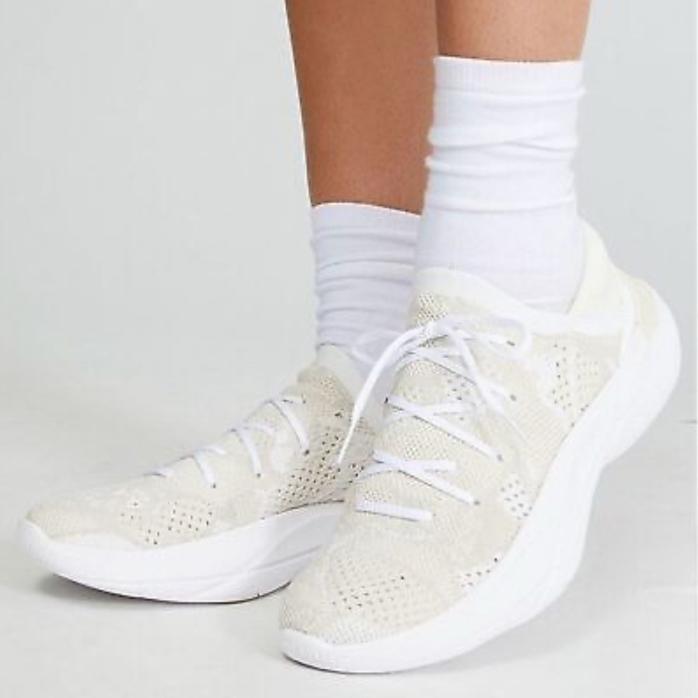 Sorel Womens Explorer Blitz Stride Sneakers 8.5 Beige Cream Casual Walking‎ Shoe